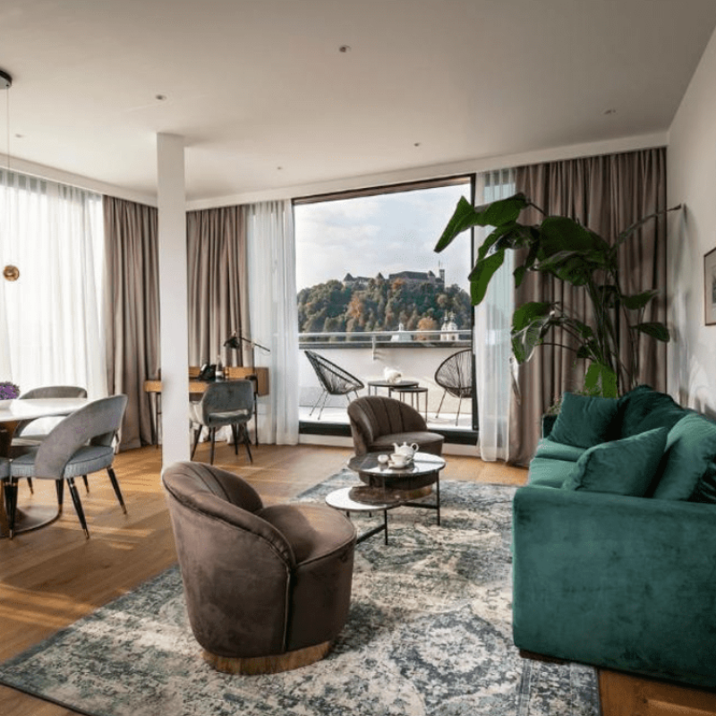 City Hotel Ljubljana in the city center near Preseren Square with restaurant and lobby bar